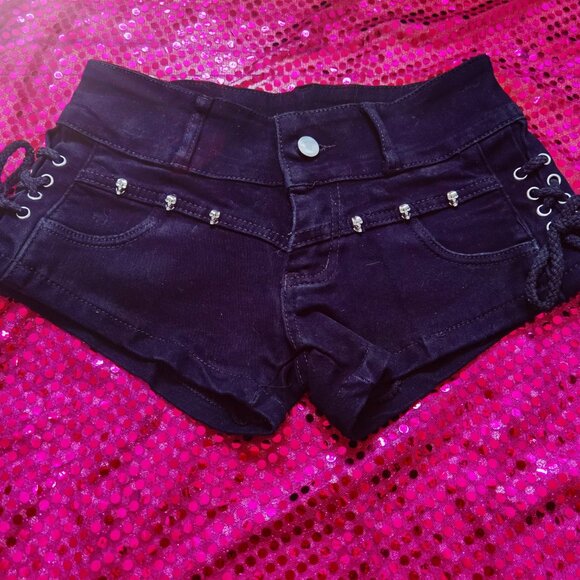 black shorts with laces XS - Picture 2 of 4